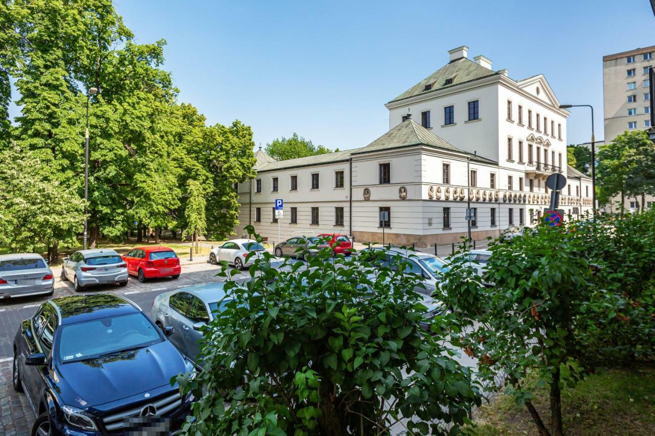 Solidarnosci By Renters Butas Warsaw